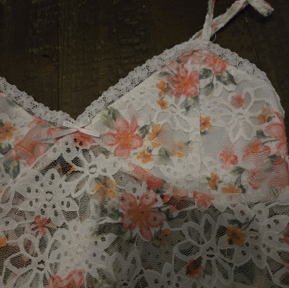 Medium Floral Lace Cami Sheer Mesh Y2k 90s Crop Top Vintage Fairycore 2000s Cute - Picture 8 of 8